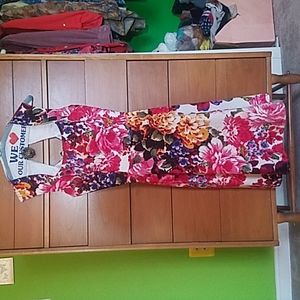 Beautiful Floral Newyork&Company Dress